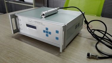 Un saldatore di plastica ultrasonico ad alta velocità da 60 chilocicli per l'identificazione degli intarsi/E di Rfid