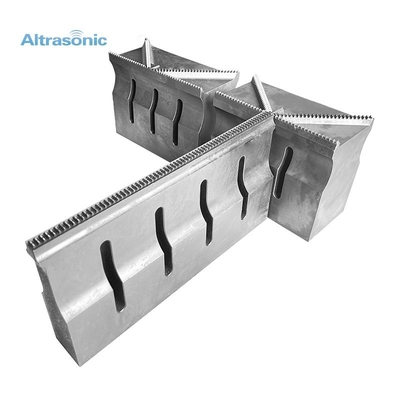 Corno di alluminio ad ultrasuoni personalizzato per la macchina di saldatura in plastica ad ultrasuoni