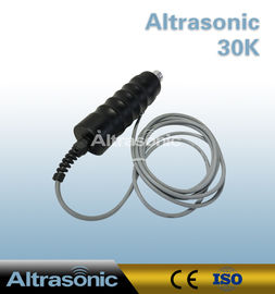 Plastica che rivetta l'attrezzatura ultrasonica 300W - 1000W della saldatura a punti della disposizione automatica