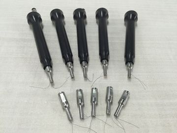 incastonatura ultrasonica del cavo 70Khz degli smart card Mattching Horn di titanio con il foro di 0.m